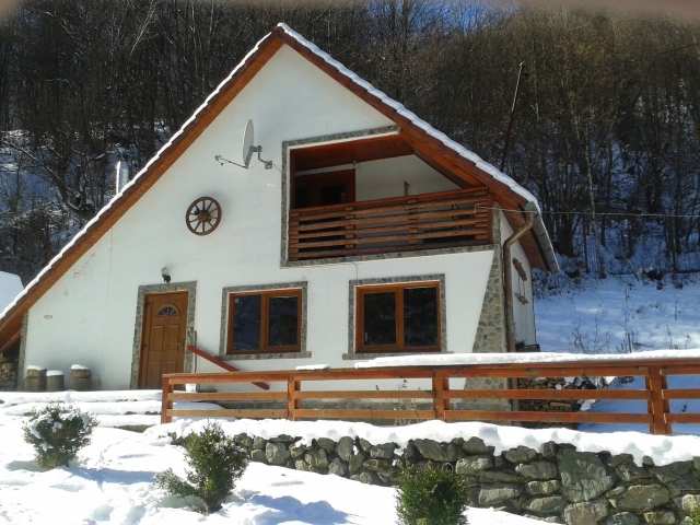 Cabane, valea ierii, valea ierii