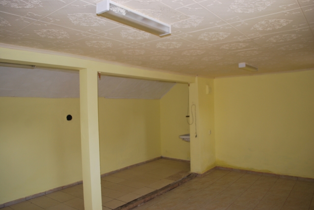 Case, Crucea de Piatra, DN5