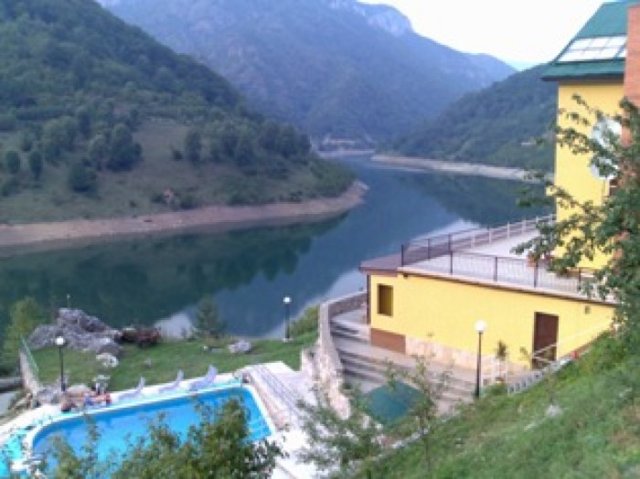 Vile, Valea Cernei, Baile herculane