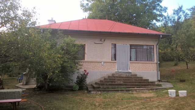 Case, Valea Mare, Gaesti