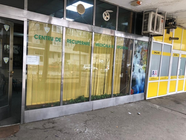In centre comerciale, Giulești, Stadion Rapid