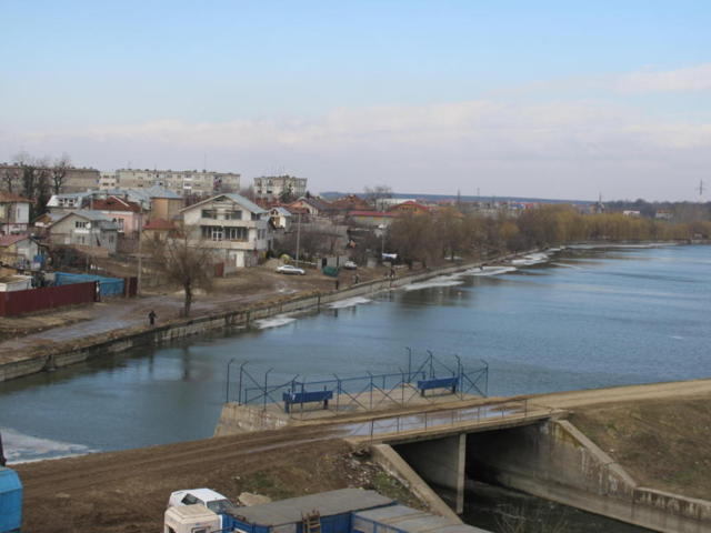 Pentru constructie case-vile, Lupu, La coada lacului Mogosoaia, la intrarea in Chitila, vizavi de Baumax