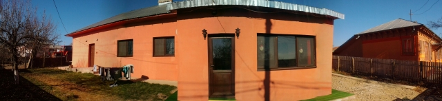 Case, Giurgiu, Putineiu