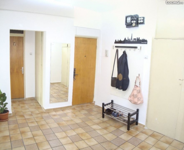 Apartament 4 camere, TITAN, BASARABIA