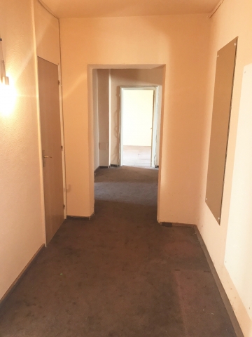 Apartament 4 camere, Militari, Virtutii