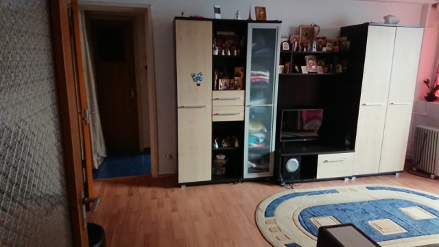 Apartament in blocuri, Titan, Piata Trapezului