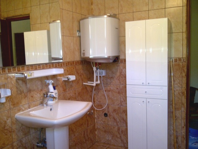 Case, Ocina, Breaza