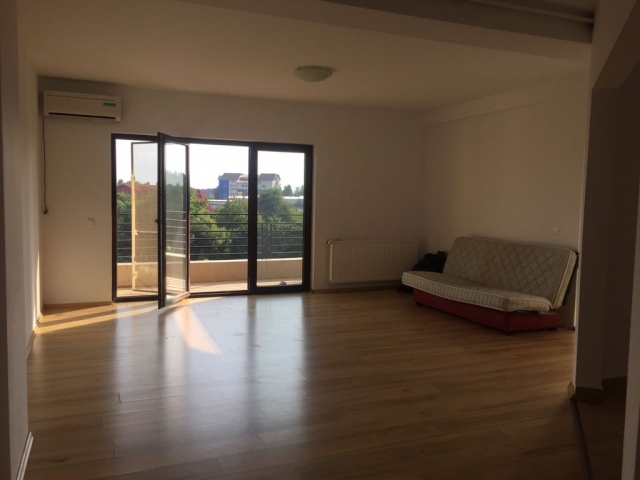 Apartamente 3 camere, Lac de nuferi, Lac de nuferi