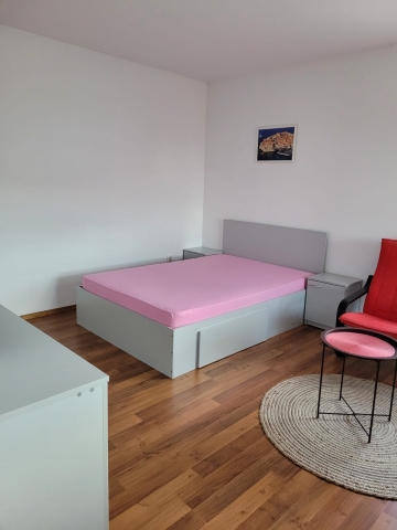 Camere, Colentina, Carrefour