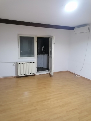 Garsoniere, Berceni, Brancoveanu / Secuilor