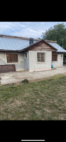 Case, Petresti, Lacramioarei