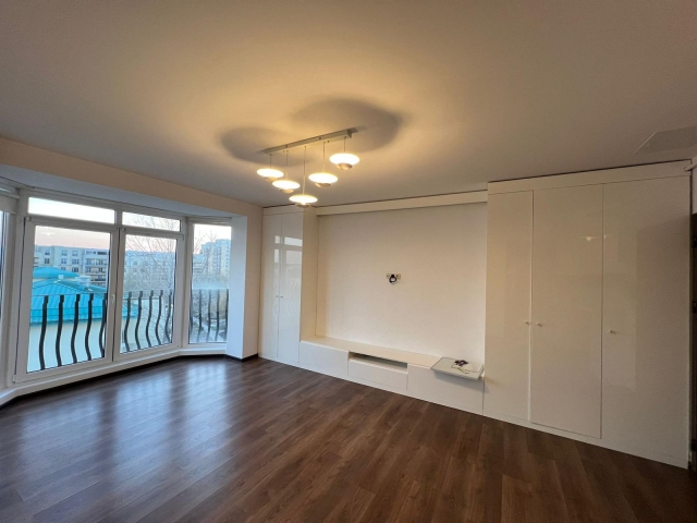 Apartament in blocuri, COSMOPOLIS, Cosmopolis