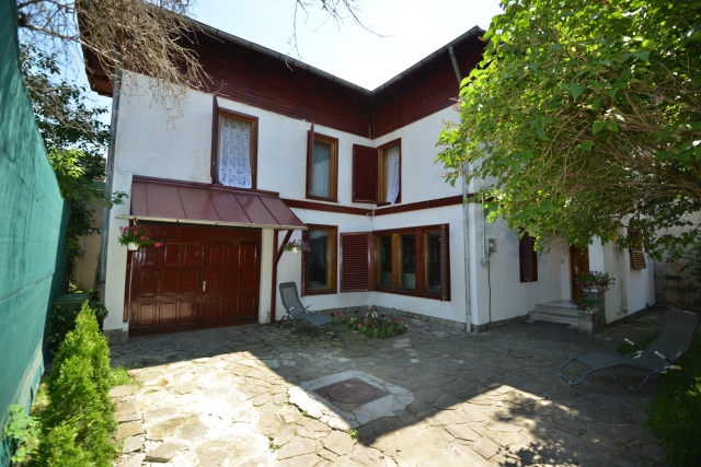 Vile, Sinaia, Centru